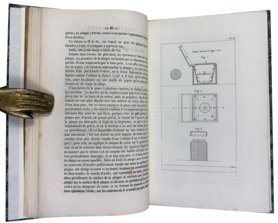 Historique et description des procedes du Daguerreotype et du Diorama — 13